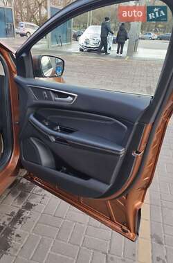 Внедорожник / Кроссовер Ford Edge 2017 в Киеве