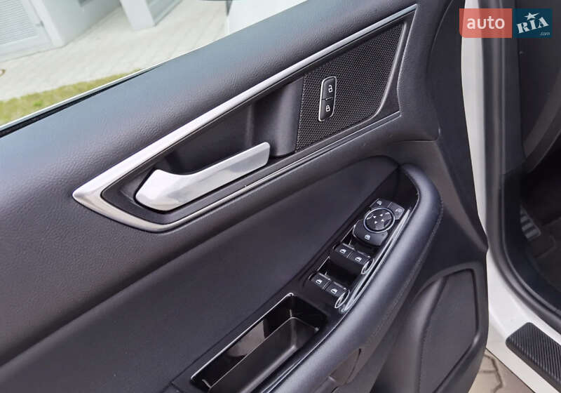 Внедорожник / Кроссовер Ford Edge 2020 в Киеве