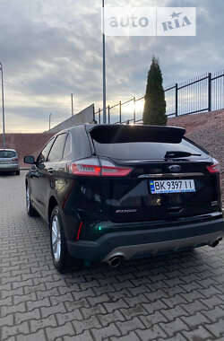 Позашляховик / Кросовер Ford Edge 2019 в Рівному