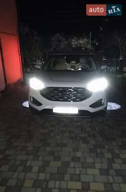 Внедорожник / Кроссовер Ford Edge 2019 в 