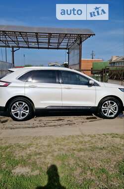 Внедорожник / Кроссовер Ford Edge 2017 в Великой Александровке