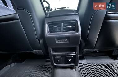 Внедорожник / Кроссовер Ford Edge 2018 в 
