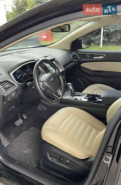 Внедорожник / Кроссовер Ford Edge 2016 в 
