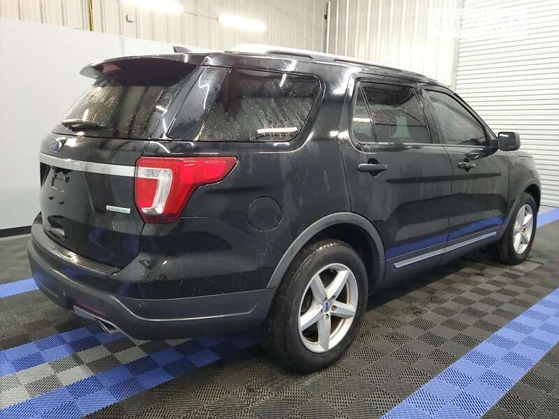Внедорожник / Кроссовер Ford Edge 2017 в 