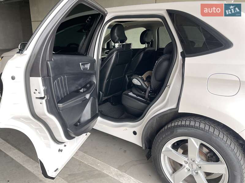 Позашляховик / Кросовер Ford Edge 2016 в Чорноморську