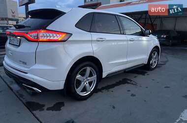 Внедорожник / Кроссовер Ford Edge 2016 в 