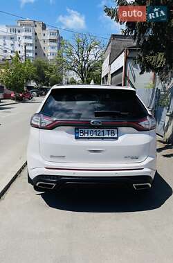 Внедорожник / Кроссовер Ford Edge 2016 в 