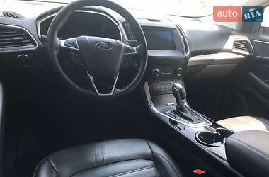 Внедорожник / Кроссовер Ford Edge 2017 в 
