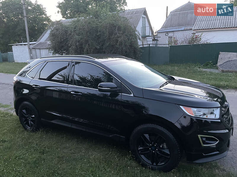 Позашляховик / Кросовер Ford Edge 2016 в Олександрії