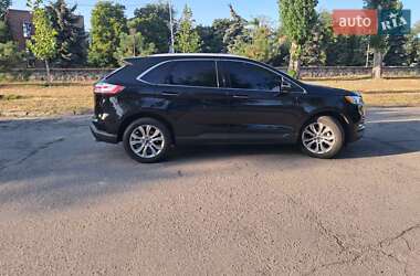 Внедорожник / Кроссовер Ford Edge 2019 в 