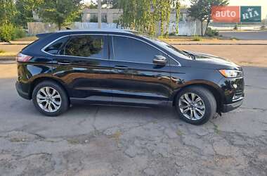 Внедорожник / Кроссовер Ford Edge 2019 в 