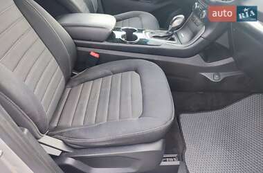 Внедорожник / Кроссовер Ford Edge 2016 в 