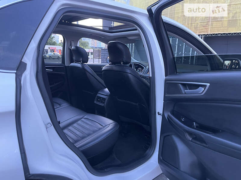 Позашляховик / Кросовер Ford Edge 2015 в Харкові