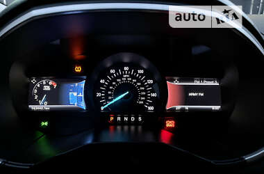 Внедорожник / Кроссовер Ford Edge 2015 в 