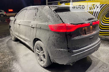 Позашляховик / Кросовер Ford Edge 2017 в 