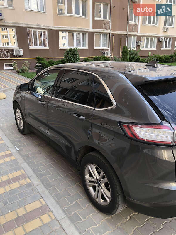 Внедорожник / Кроссовер Ford Edge 2015 в Южном