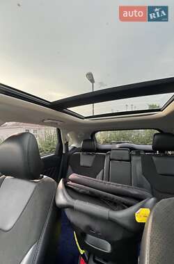 Внедорожник / Кроссовер Ford Edge 2017 в 