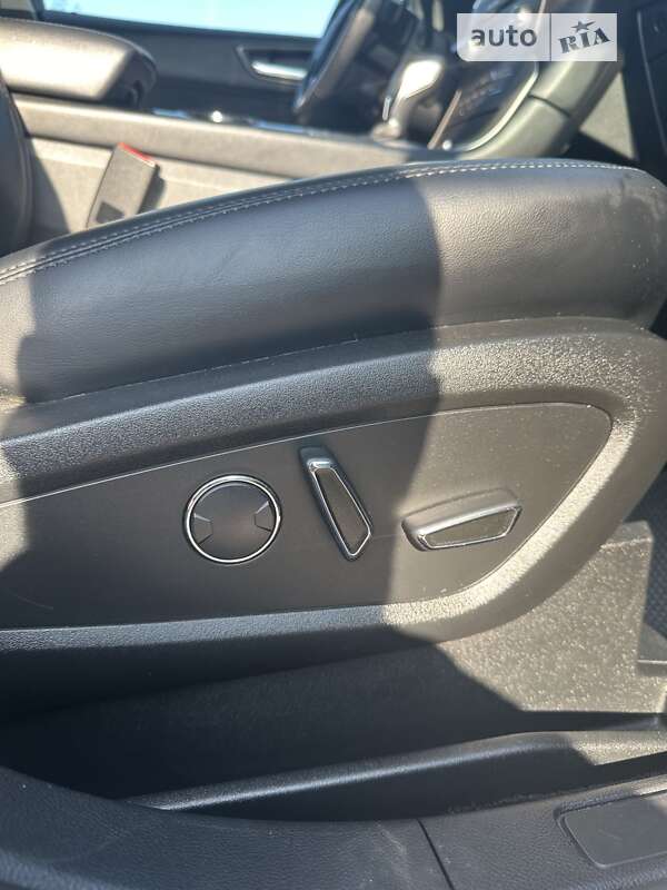 Внедорожник / Кроссовер Ford Edge 2017 в Ровно