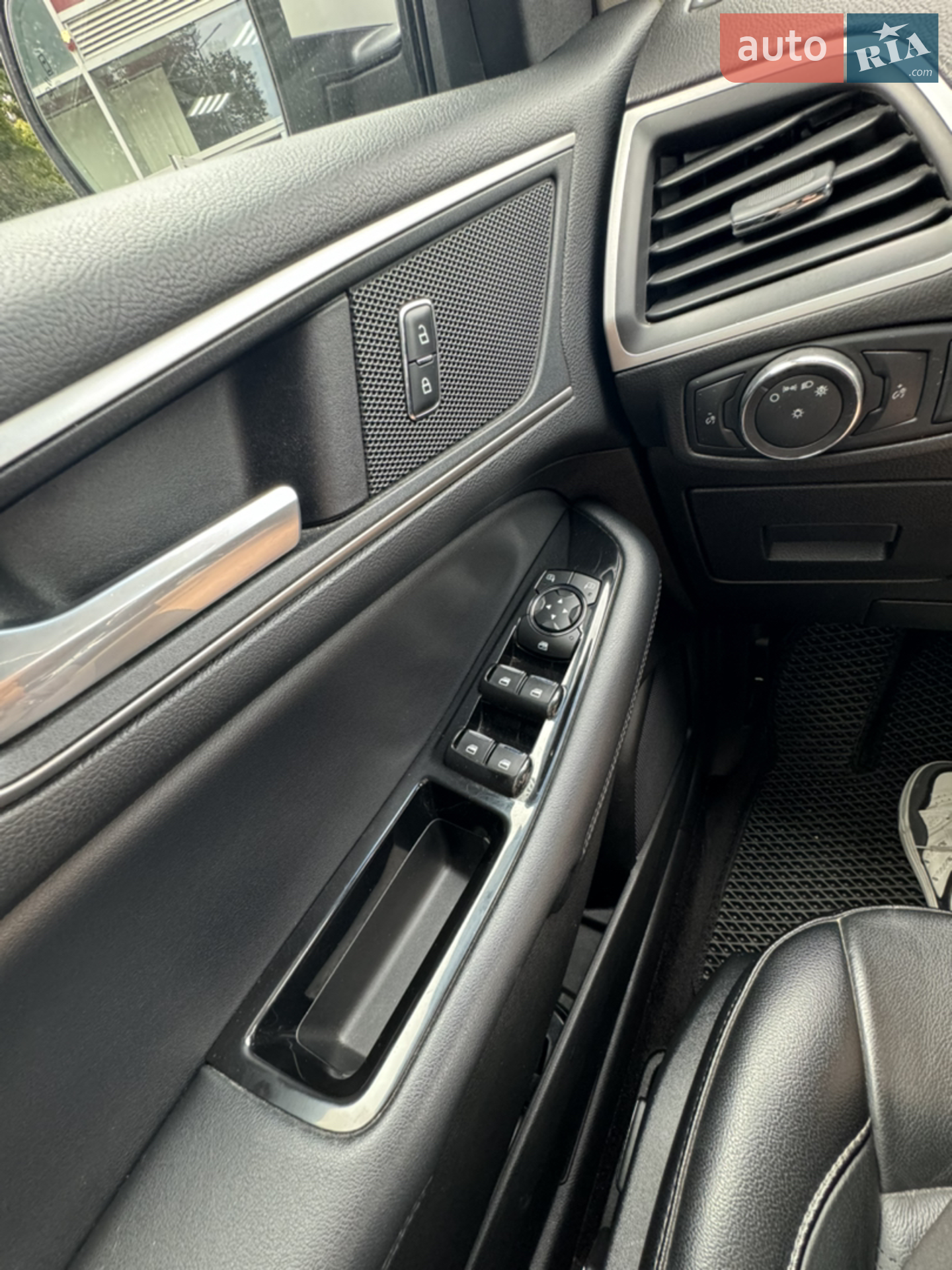 2017 Ford Edge - мініатюра 9