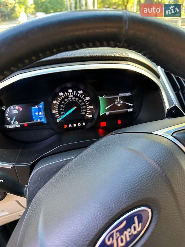 Позашляховик / Кросовер Ford Edge 2016 в Кривому Розі