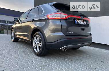Внедорожник / Кроссовер Ford Edge 2015 в 