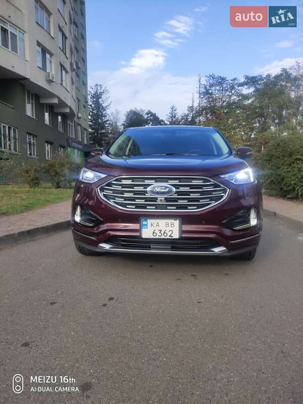Внедорожник / Кроссовер Ford Edge 2019 в 