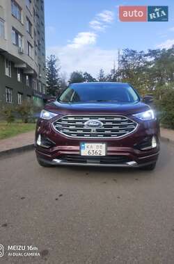 Внедорожник / Кроссовер Ford Edge 2019 в 