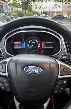 Позашляховик / Кросовер Ford Edge 2015 в Самборі