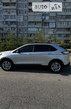 Внедорожник / Кроссовер Ford Edge 2015 в Каменском