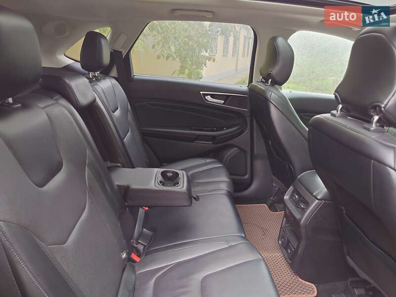 Внедорожник / Кроссовер Ford Edge 2015 в Казанке