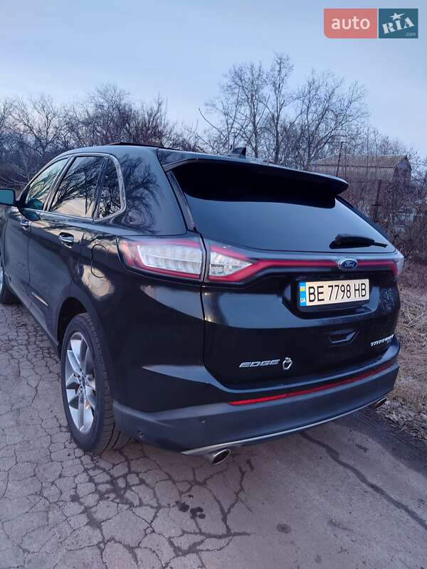 Позашляховик / Кросовер Ford Edge 2015 в Казанці