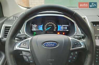 Позашляховик / Кросовер Ford Edge 2015 в Казанці