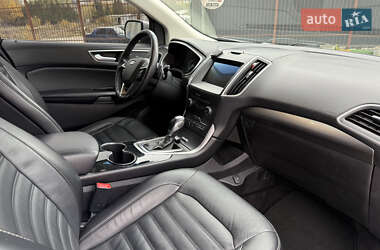 Внедорожник / Кроссовер Ford Edge 2016 в 