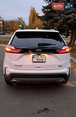 Внедорожник / Кроссовер Ford Edge 2019 в 