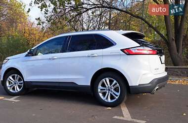 Внедорожник / Кроссовер Ford Edge 2019 в 