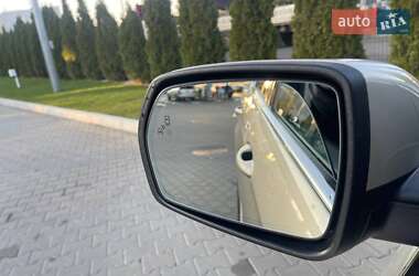 Внедорожник / Кроссовер Ford Edge 2017 в 