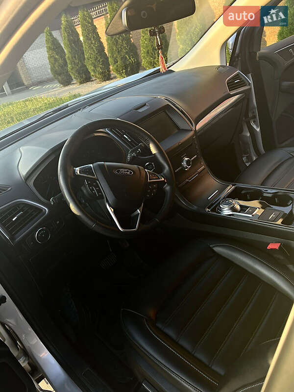 Позашляховик / Кросовер Ford Edge 2019 в Сумах