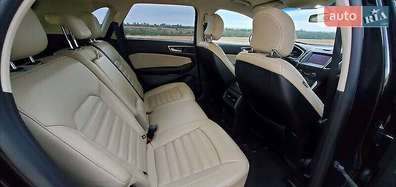 Внедорожник / Кроссовер Ford Edge 2016 в Хмельницком