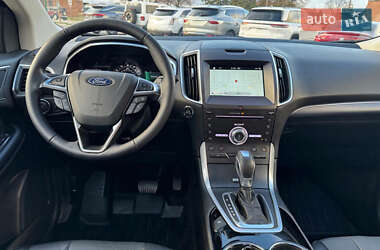 Внедорожник / Кроссовер Ford Edge 2018 в 