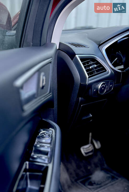 Внедорожник / Кроссовер Ford Edge 2016 в Киеве