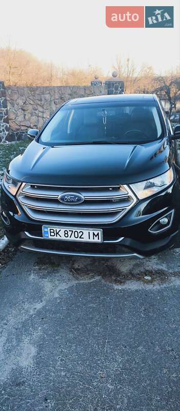 Позашляховик / Кросовер Ford Edge 2015 в Дубровиці