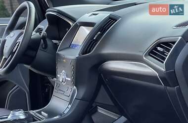 Внедорожник / Кроссовер Ford Edge 2020 в 