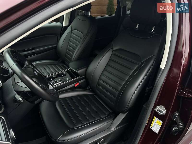 Позашляховик / Кросовер Ford Edge 2019 в Рівному