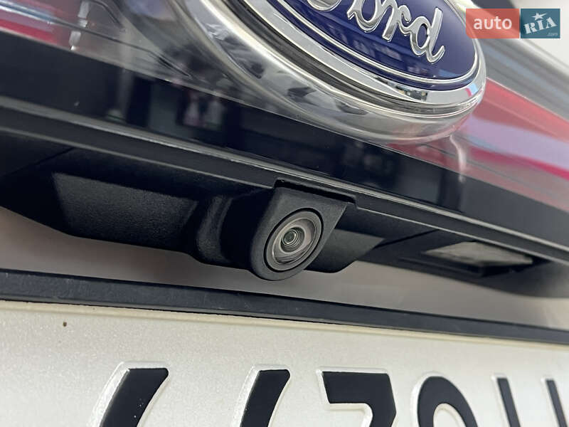 Внедорожник / Кроссовер Ford Edge 2016 в Ужгороде