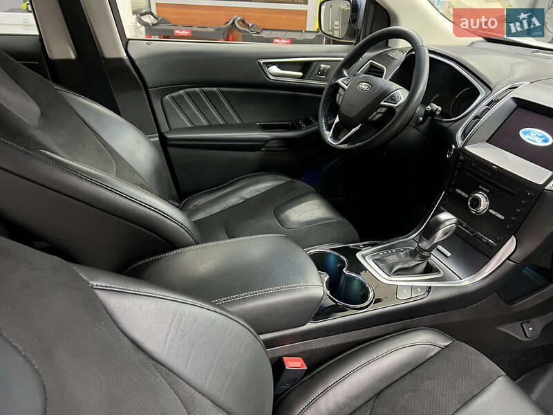 Внедорожник / Кроссовер Ford Edge 2016 в Ужгороде