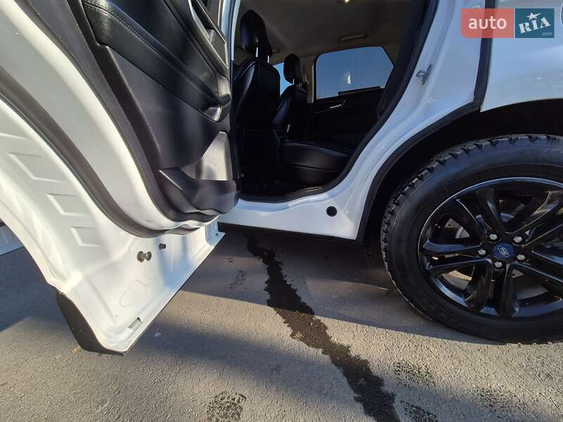 Позашляховик / Кросовер Ford Edge 2020 в Тячеві