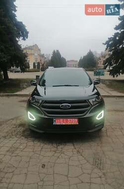 Внедорожник / Кроссовер Ford Edge 2016 в 