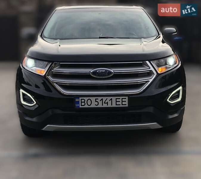 Внедорожник / Кроссовер Ford Edge 2016 в 