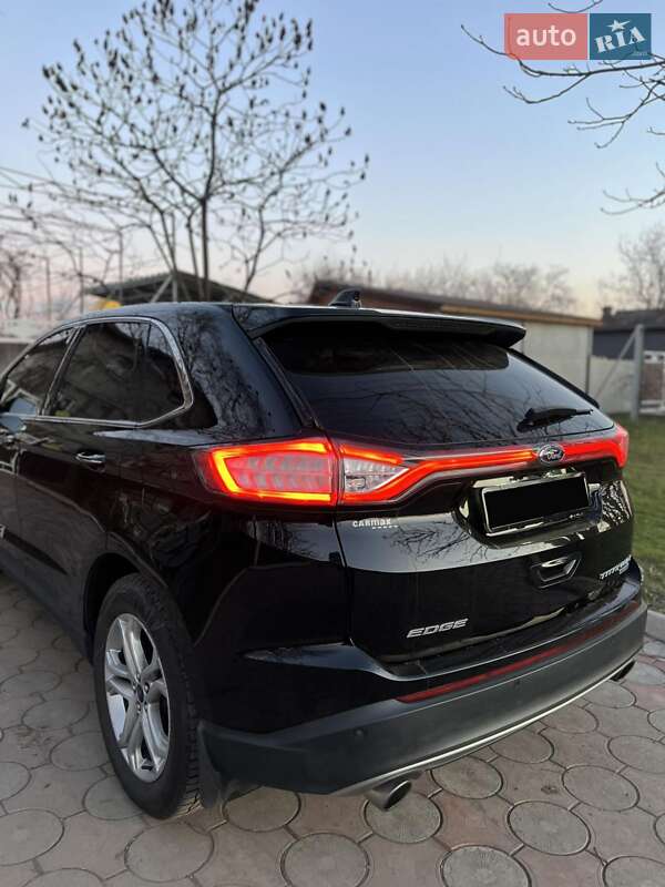 Внедорожник / Кроссовер Ford Edge 2017 в Каменском