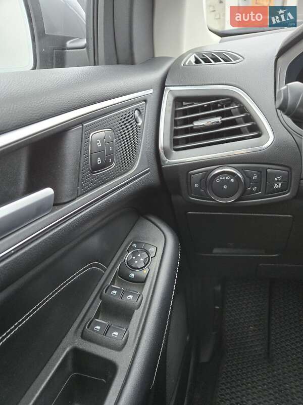 Внедорожник / Кроссовер Ford Edge 2022 в Киеве